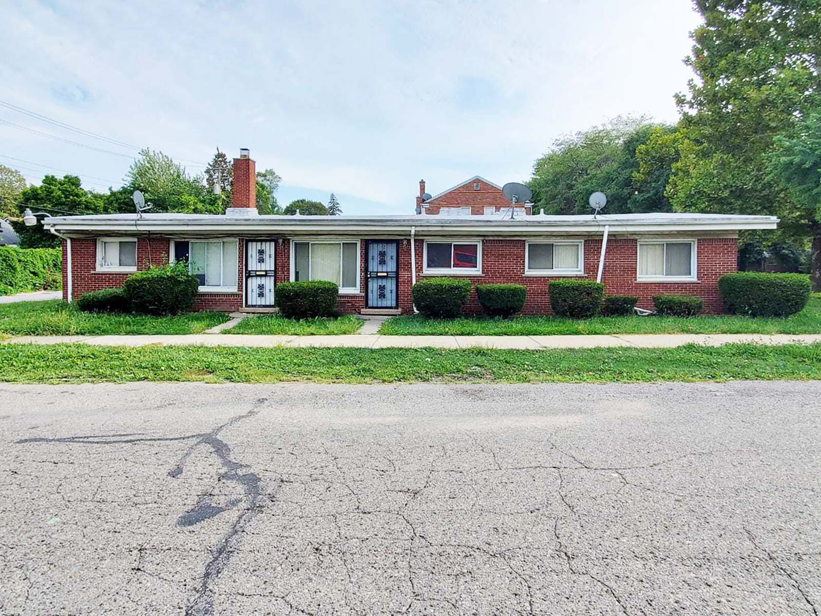 8366 Schaefer Hwy, Detroit, MI 48228