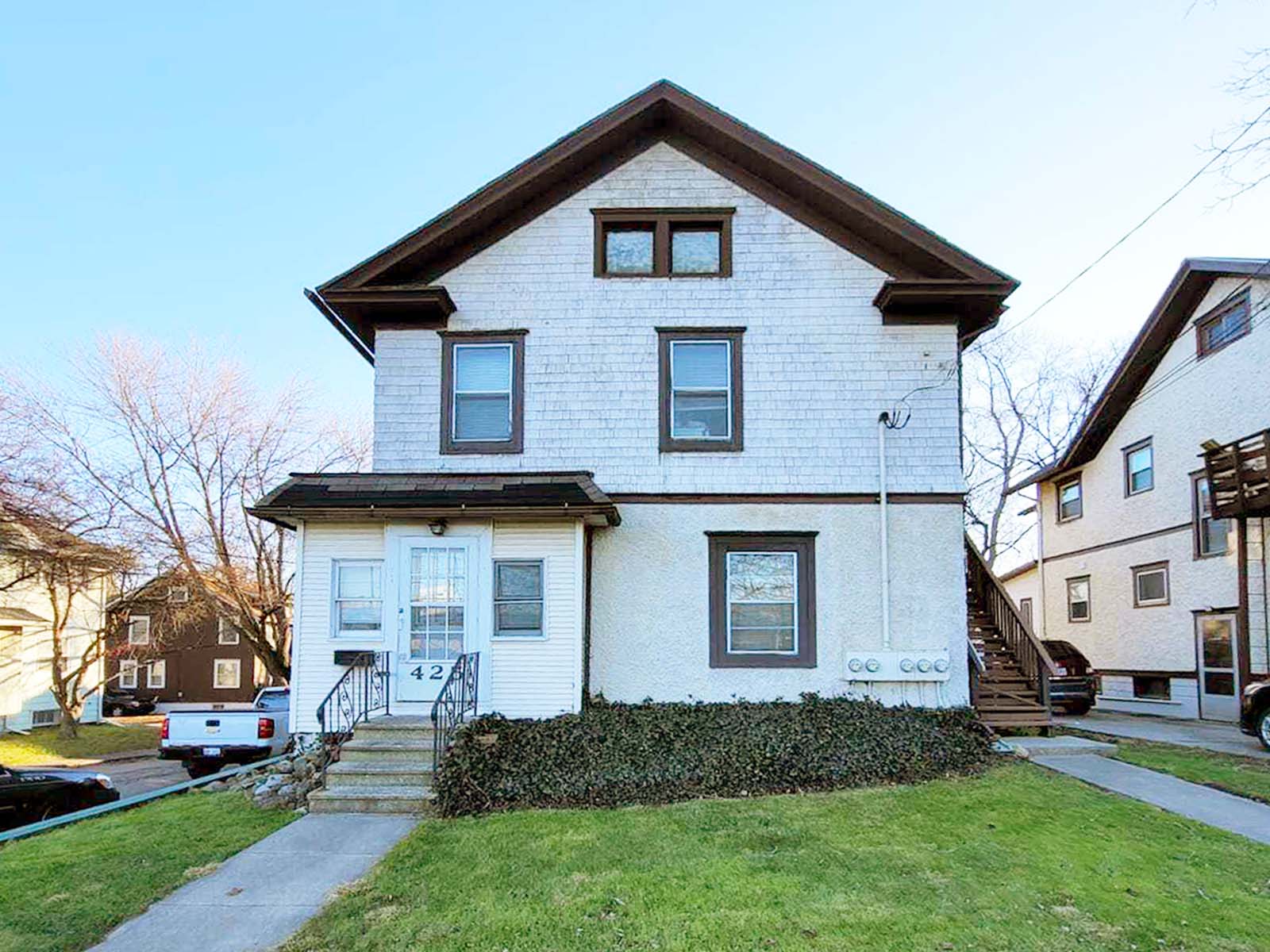 425 Steward Ave, Jackson, MI 49201 — photo 1