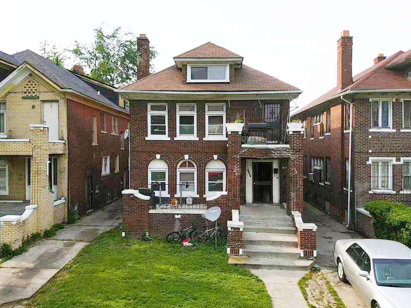 3310-3312 Sturtevant St, Detroit, MI 48206 — photo 1
