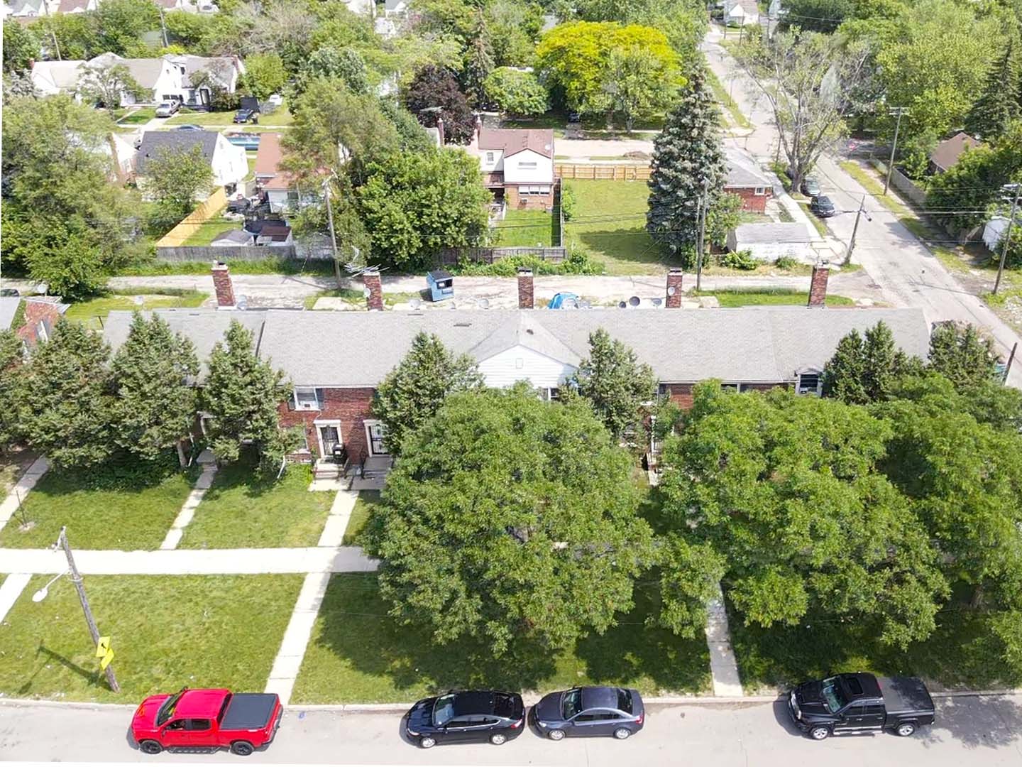 16085 E Seven Mile, Detroit, MI 48205 — photo 1