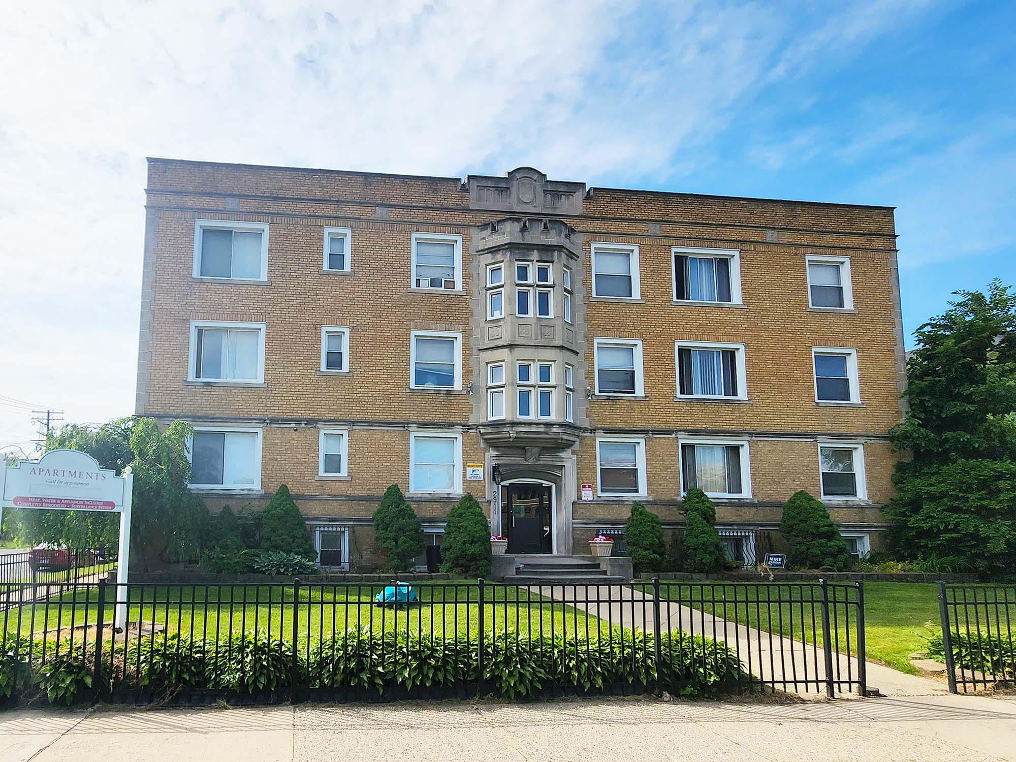 2911 Sturtevant St, Detroit, MI 48206 — photo 1