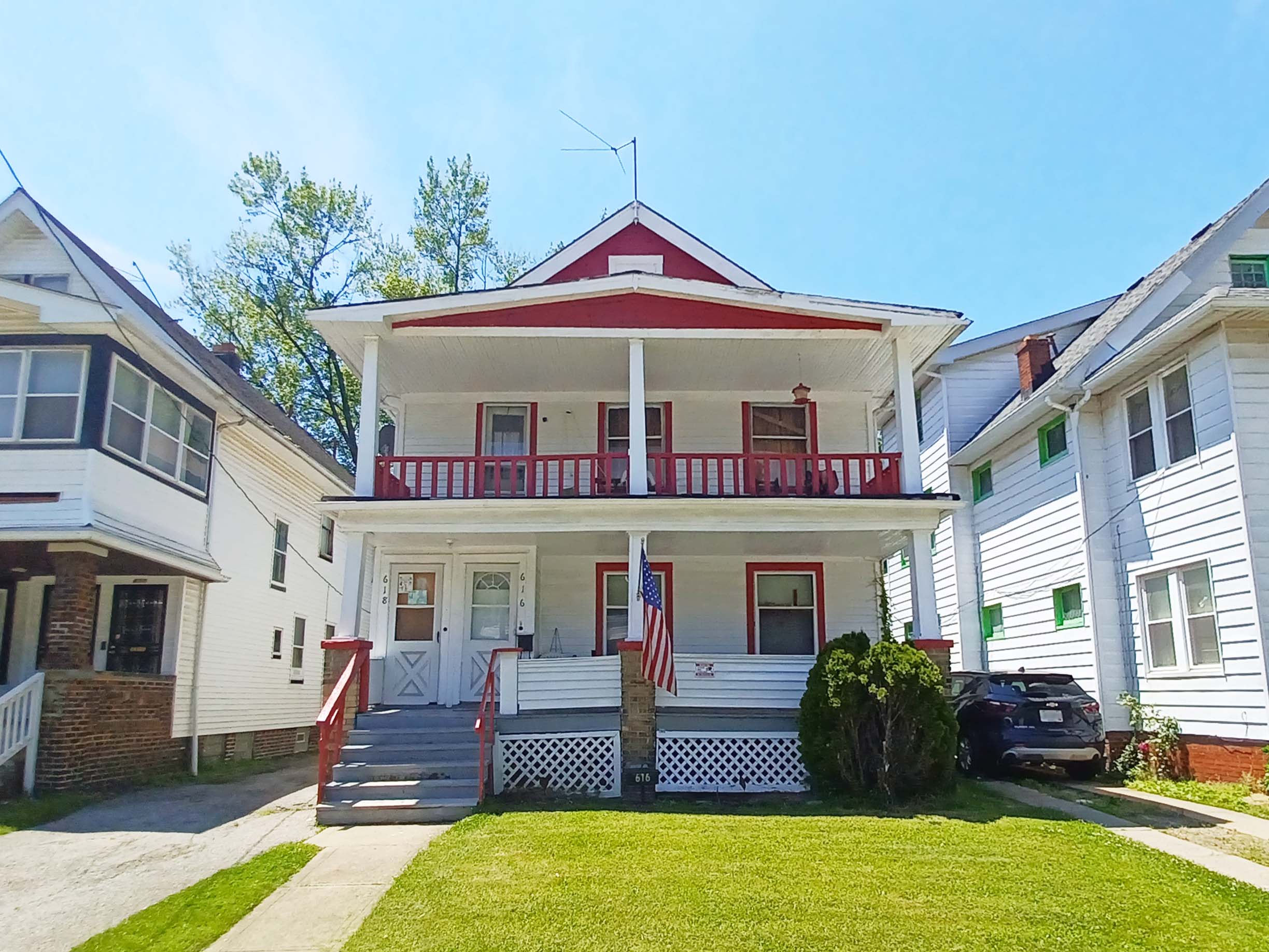 S 616 E 131st St, Cleveland, OH 44108