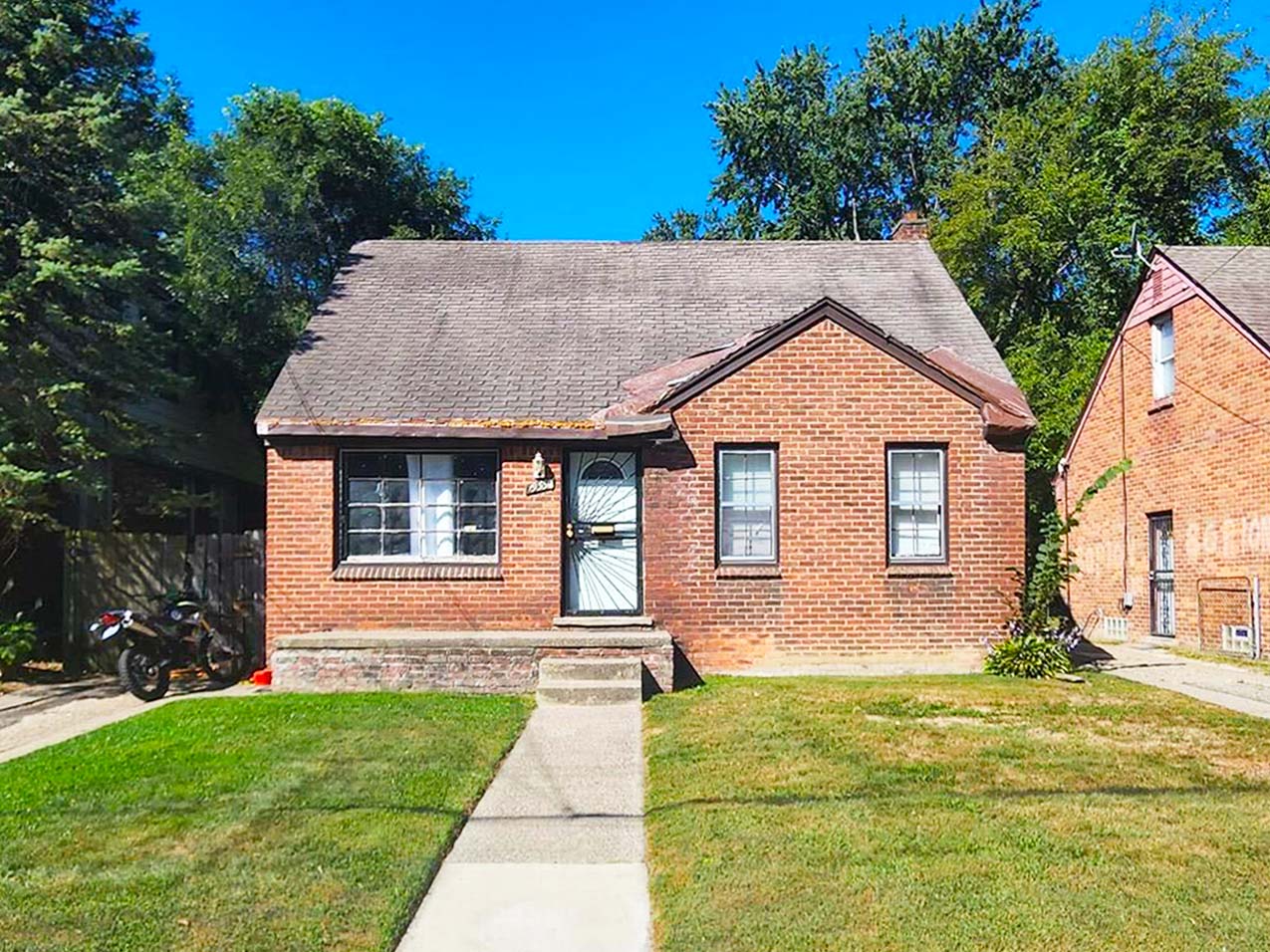S 19391 Grandview St, Detroit, MI 48219 — photo 1
