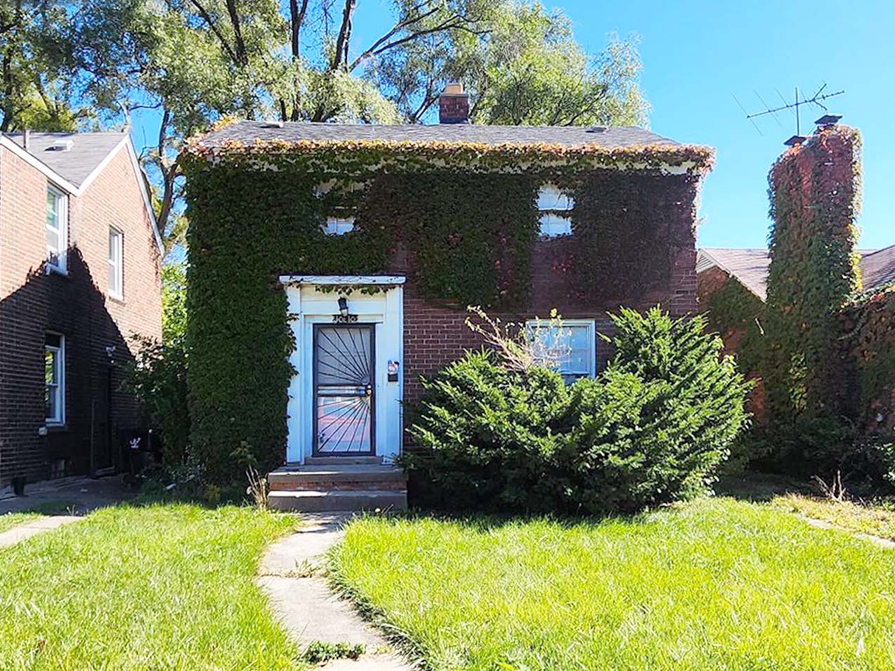 10610 Balfour Rd, Detroit, MI 48224 — photo 1