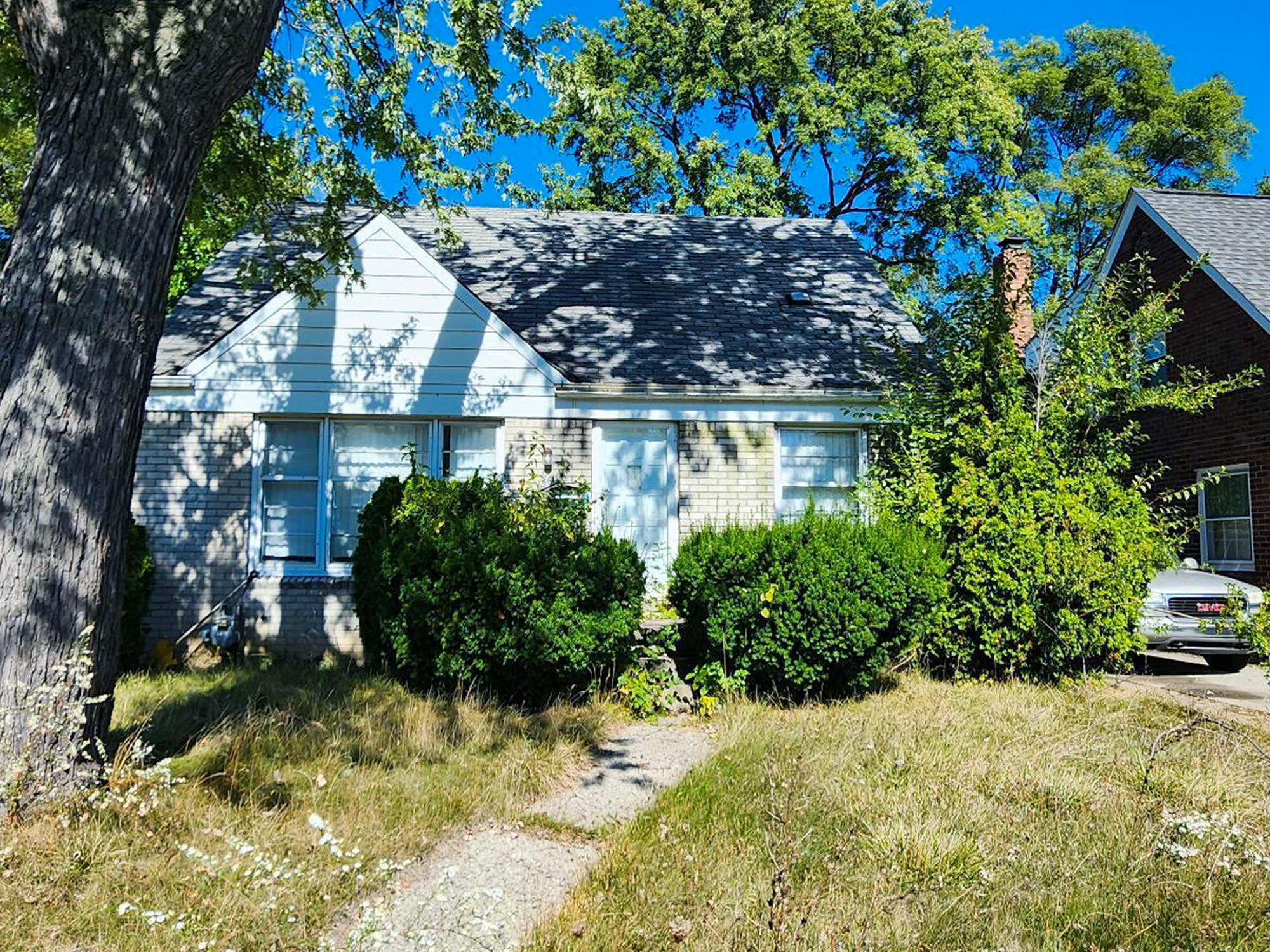 15611 E Seven Mile Rd, Detroit, MI 48205 — photo 1