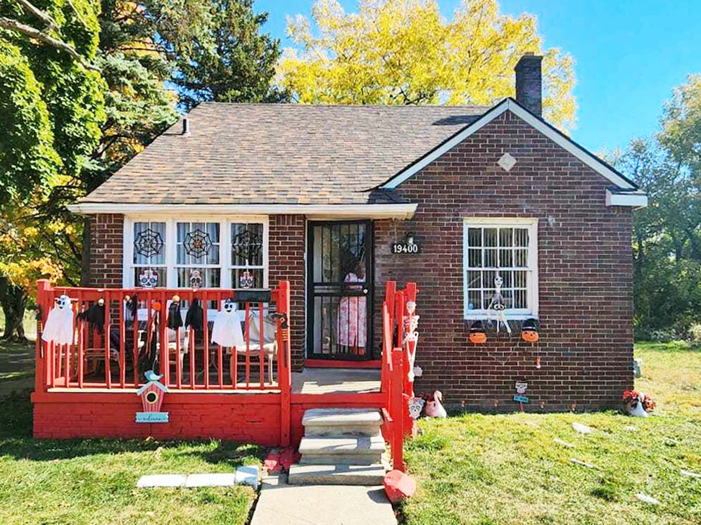19400 Hickory St, Detroit, MI 48205 — photo 1