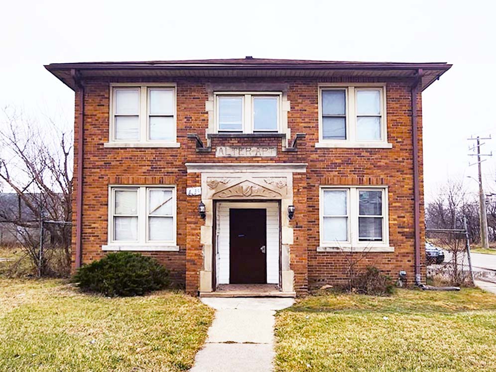 4239 Alter Rd, Detroit, MI 48215 — photo 1