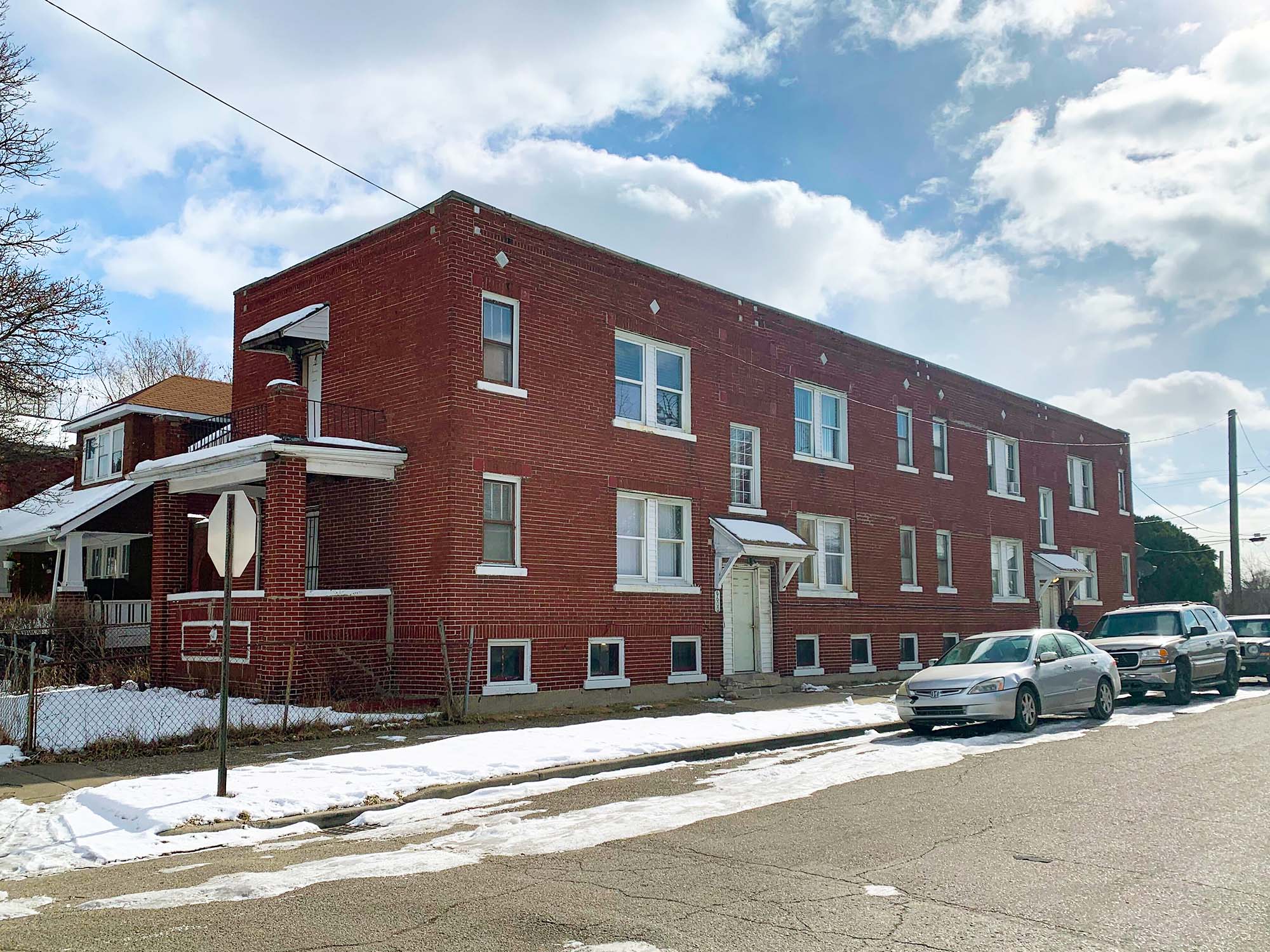 6582 Bewick St, Detroit, MI 48213 — photo 1