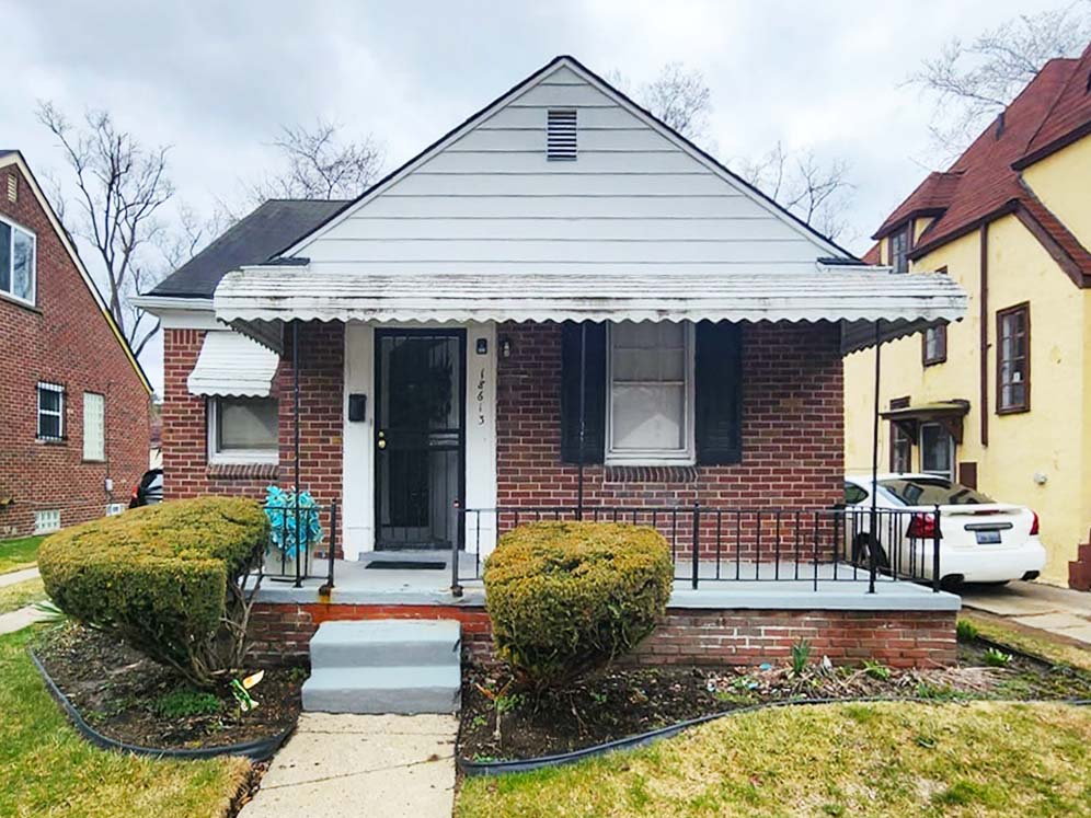 18613 Oakfield Ave, Detroit, MI 48235 — photo 1