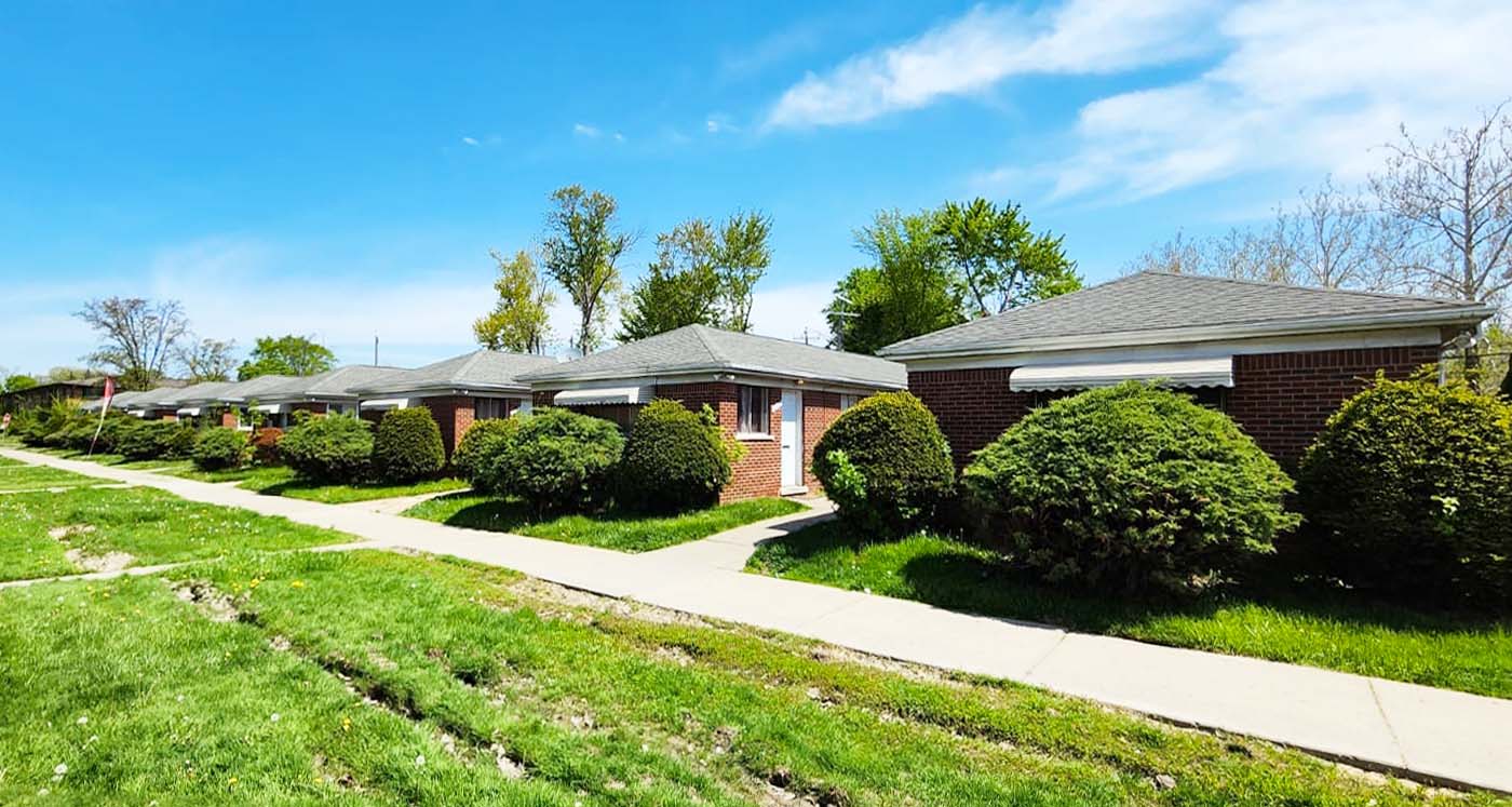 10110 Cadieux Rd, Detroit, MI 48224 — photo 1