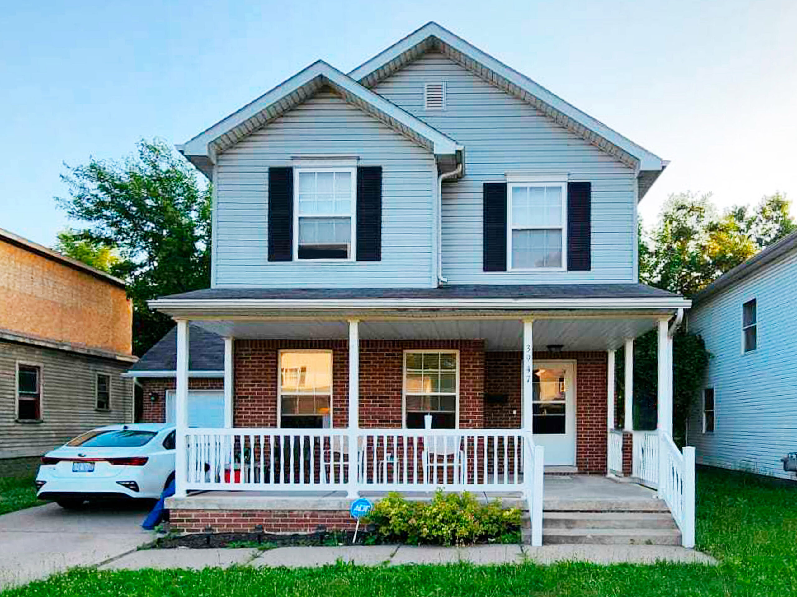 3947 Fairview St, Detroit, MI 48214 — photo 1