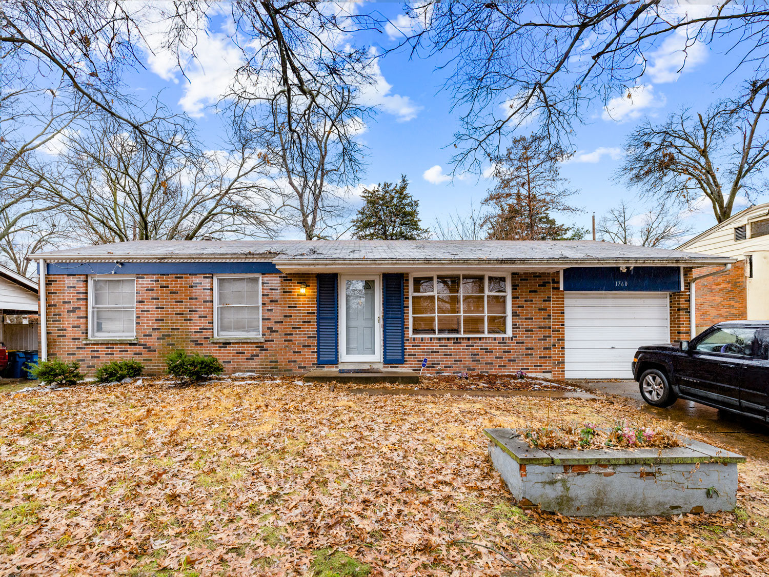 1760 Elkins Dr, St. Louis, MO 63136 — photo 1