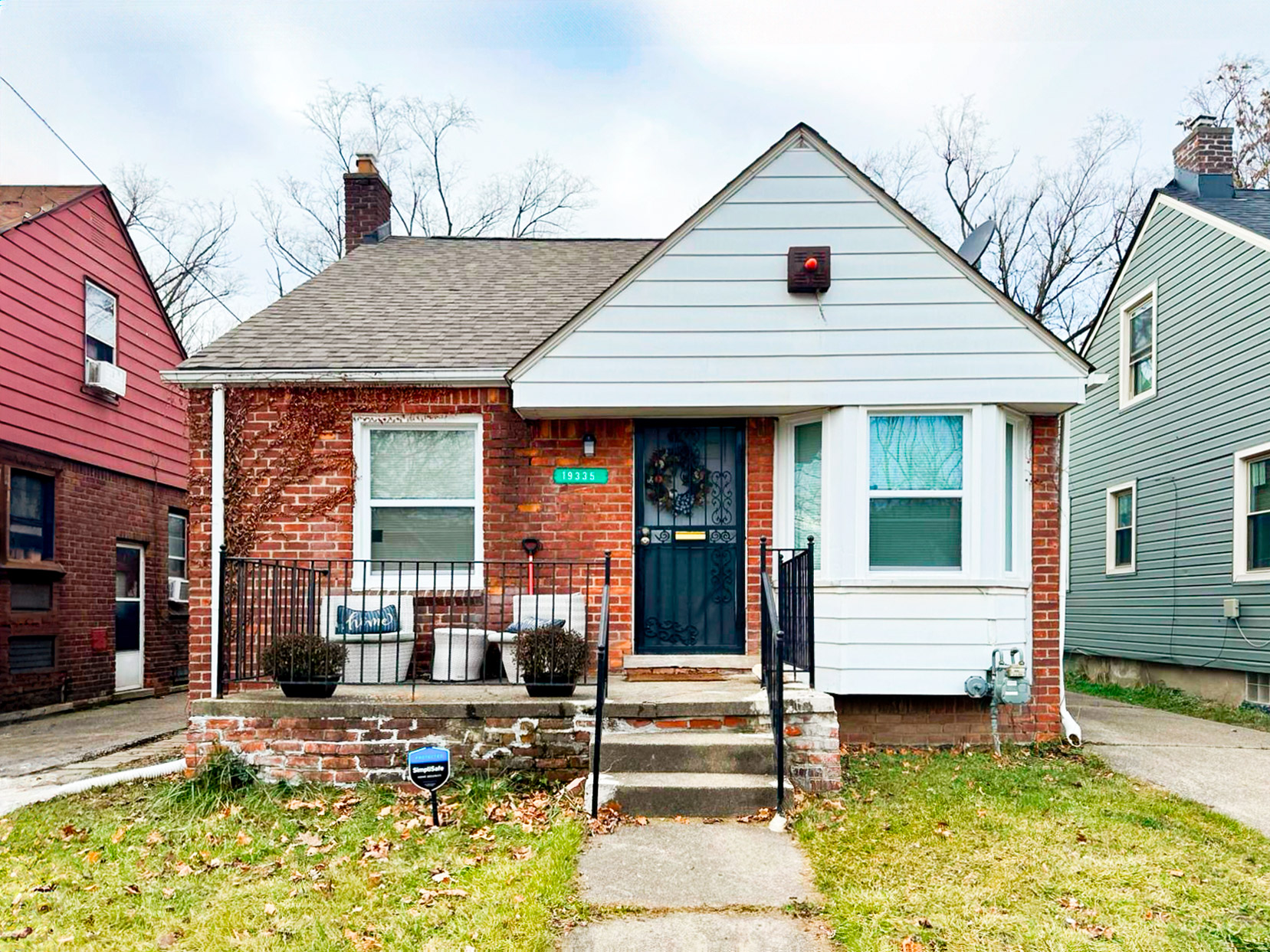 19335 Rutherford St, Detroit, MI 48235 — photo 1