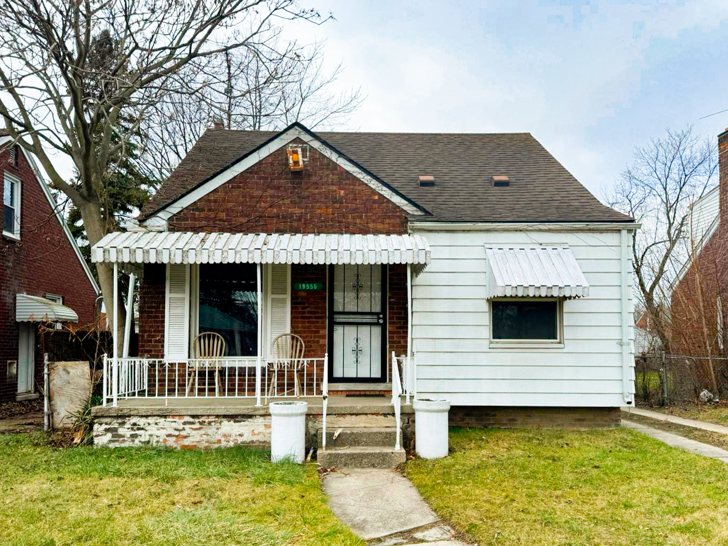 19555 Barlow St, Detroit, MI 48205 — photo 1