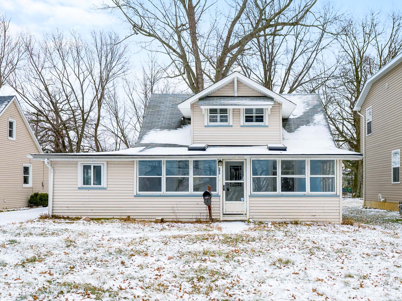 295 E 238th St, Euclid, OH 44123 — photo 1