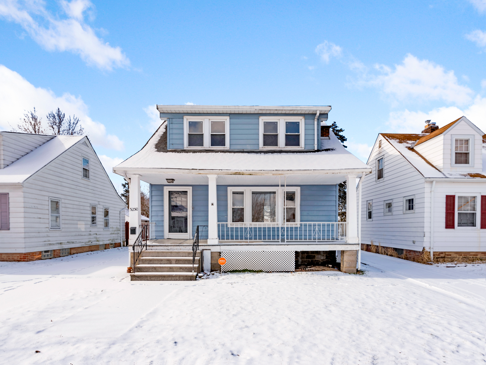 5250 Philip Ave, Maple Heights, OH 44137 — photo 1