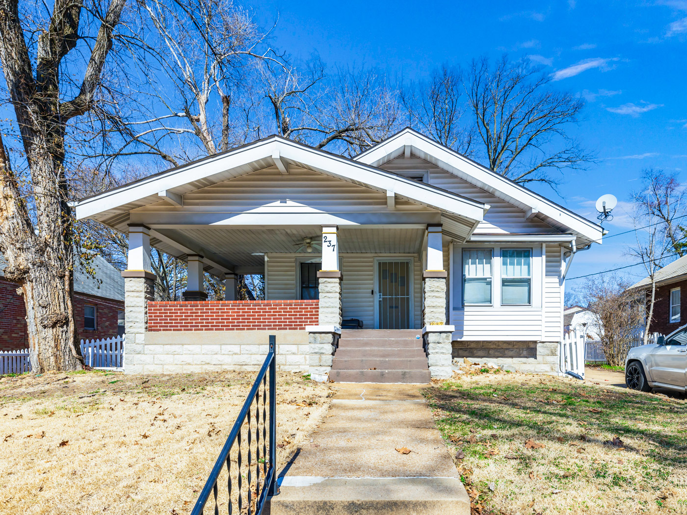 237 Louisa Ave, St. Louis, MO 63135 — photo 1