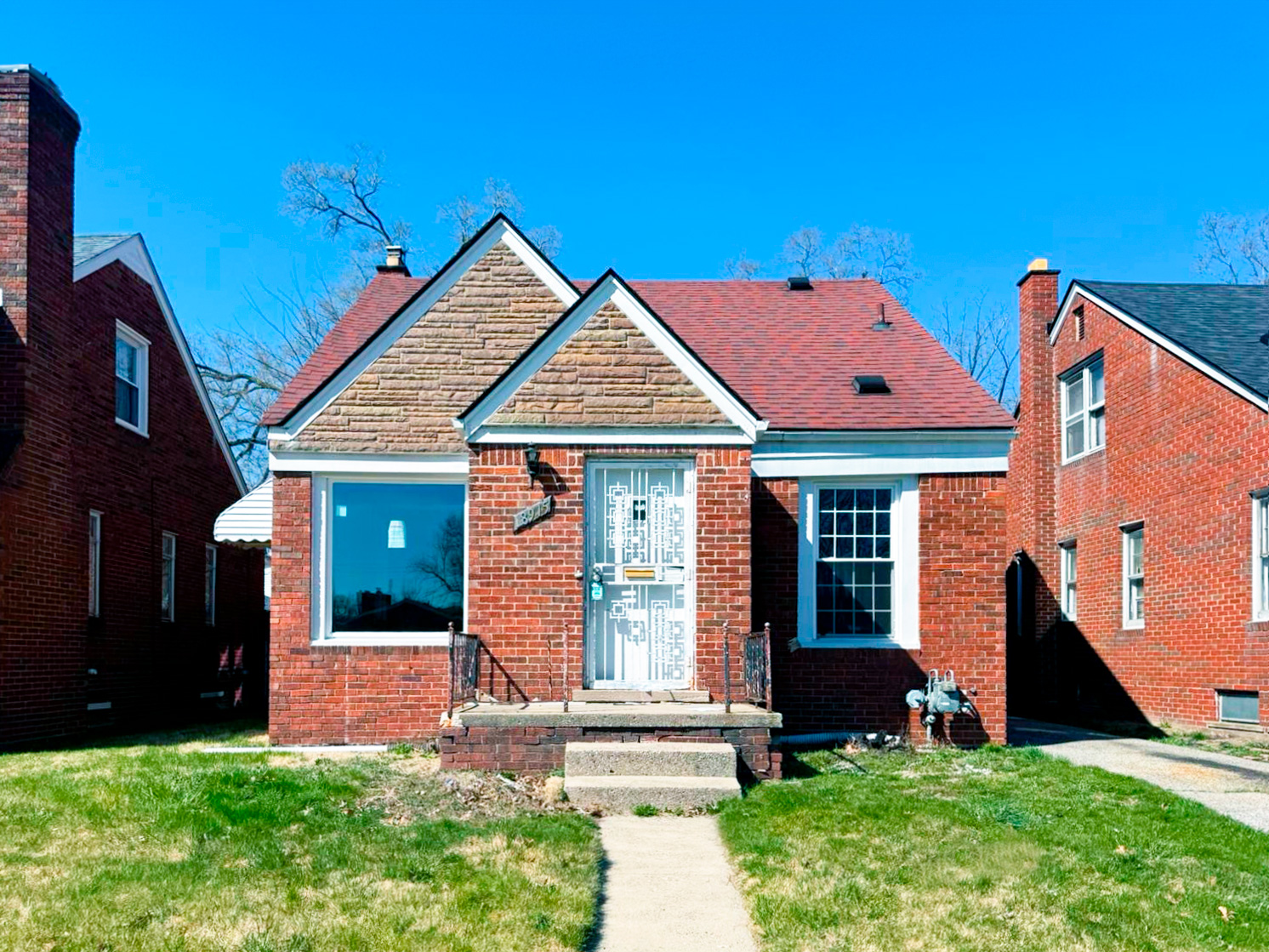 18915 Hamburg St, Detroit, MI 48205 — photo 1