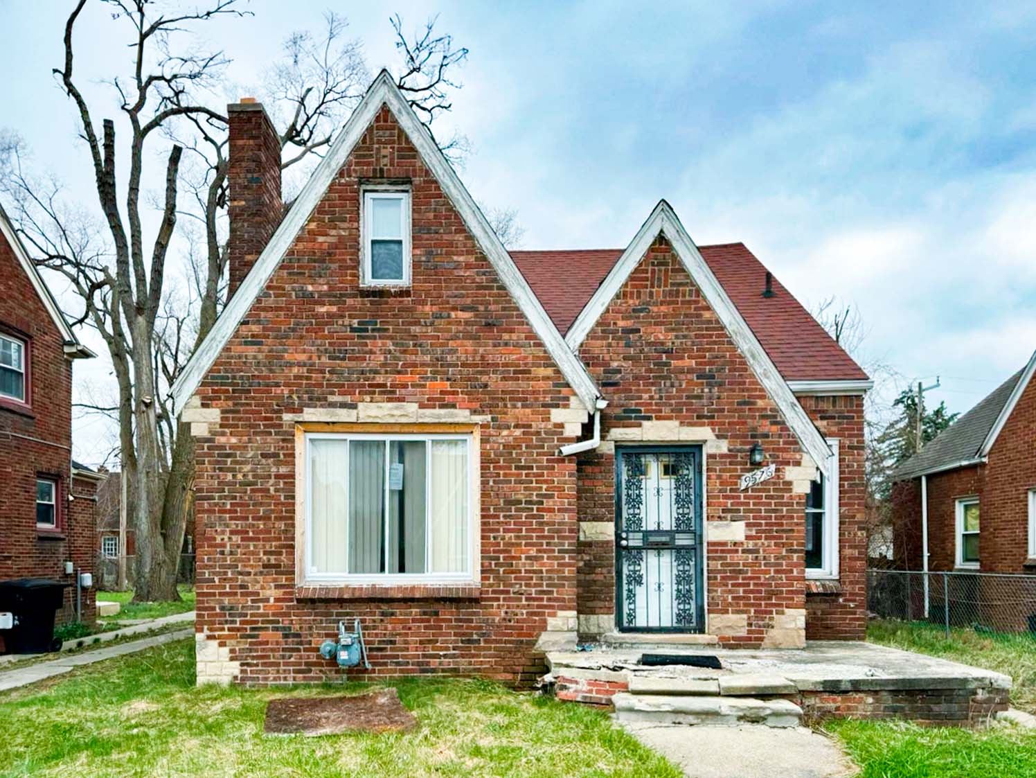 9576 Robson St, Detroit, MI 48227 — photo 1