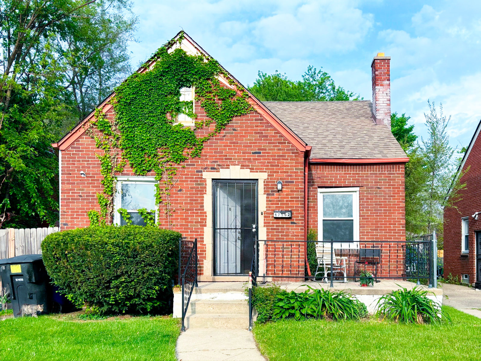 17562 Mansfield St, Detroit, MI 48235 — photo 1