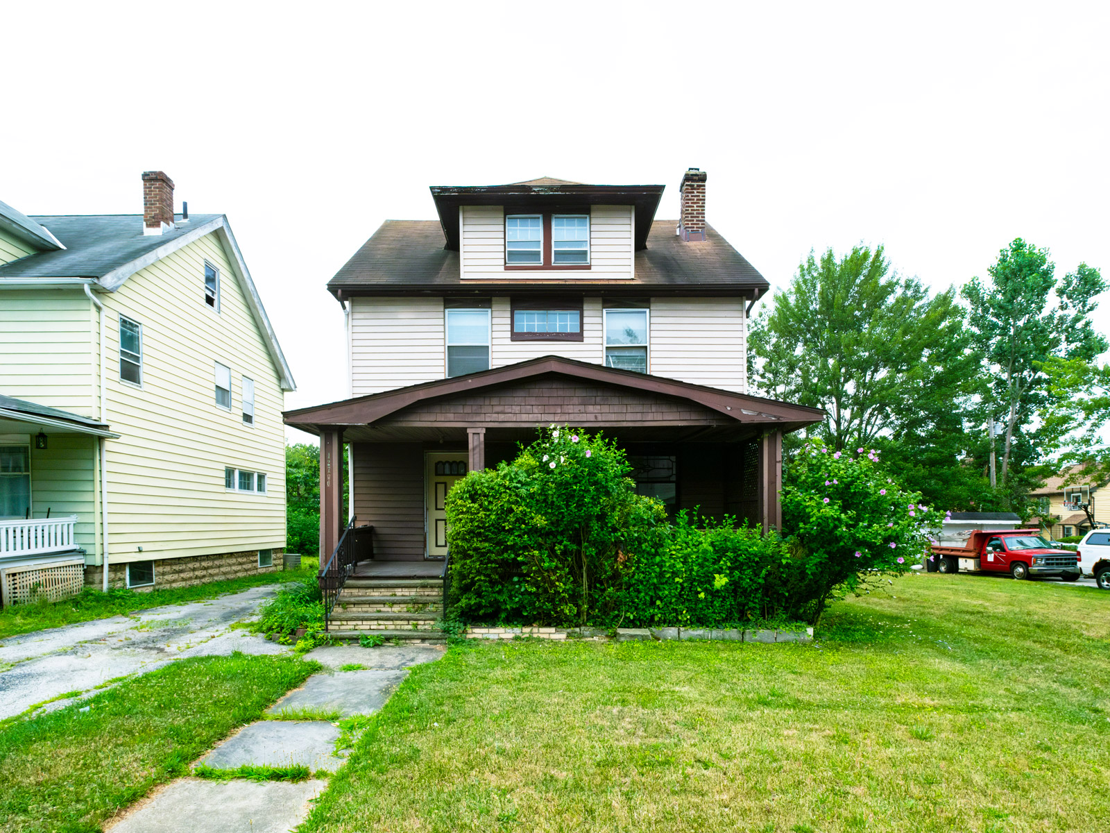12700 Christine Ave, Garfield Heights, OH 44105 — photo 1