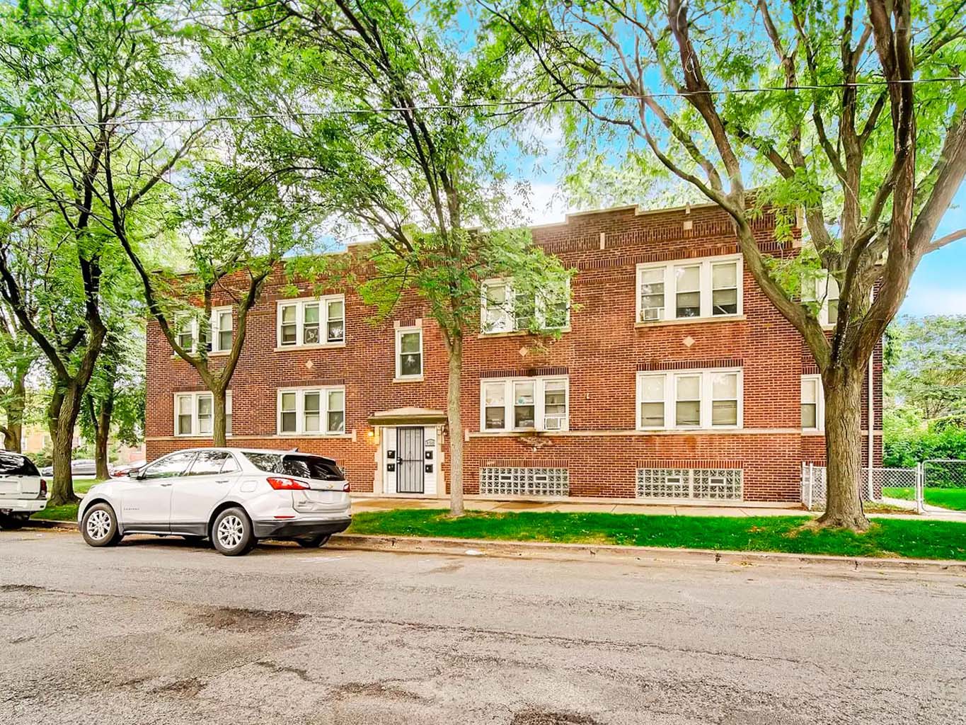 350 E 74th St, Chicago, IL 60619 — photo 1