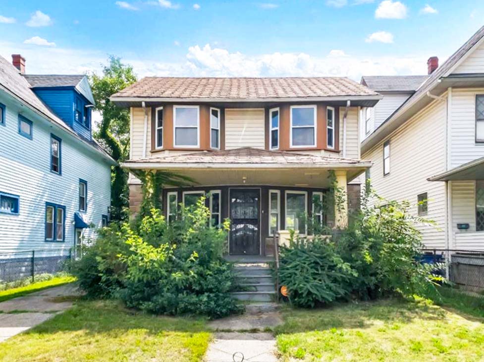 677 E 118th St, Cleveland, OH 44108 — photo 1