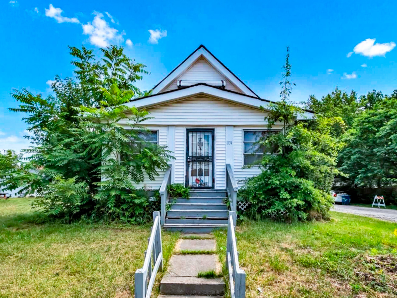 1531 E 173rd St, Cleveland, OH 44110 — photo 1