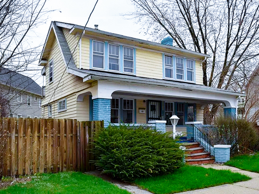 963 Paxton Rd, Cleveland, OH 44108 — photo 1