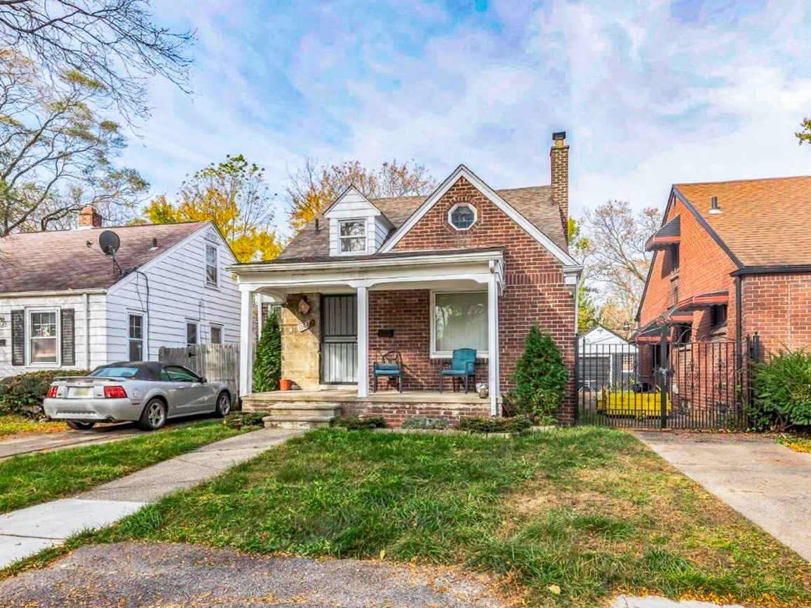 11887 Riad St, Detroit, MI 48224 — photo 1