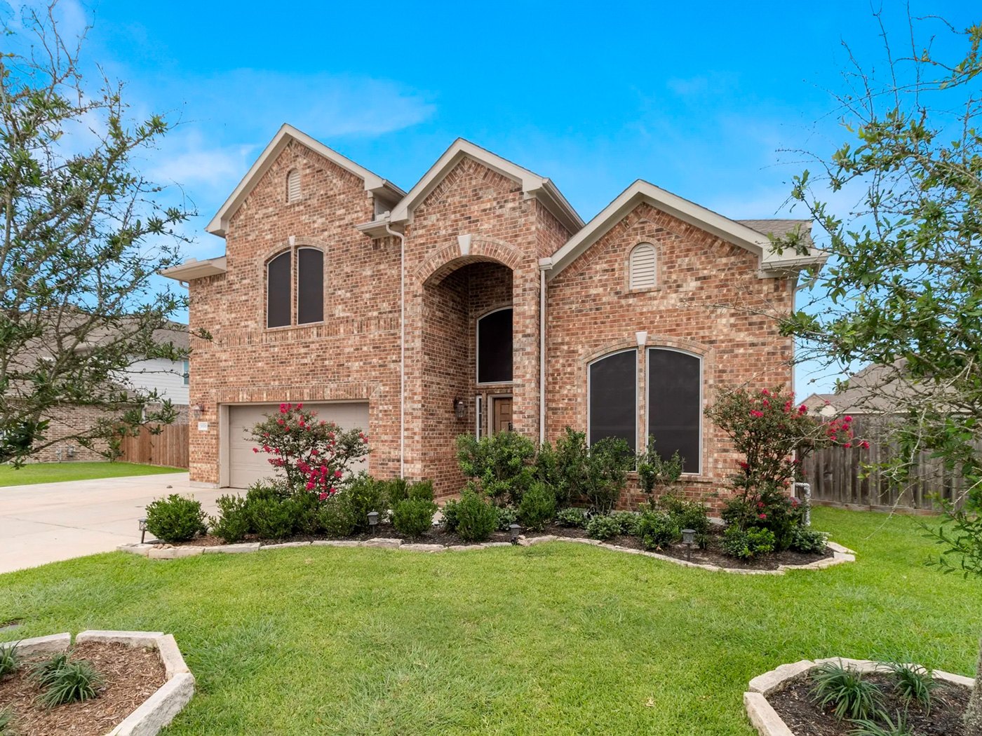 9518 Franklin Dr, Mont Belvieu, TX 77523 — photo 1