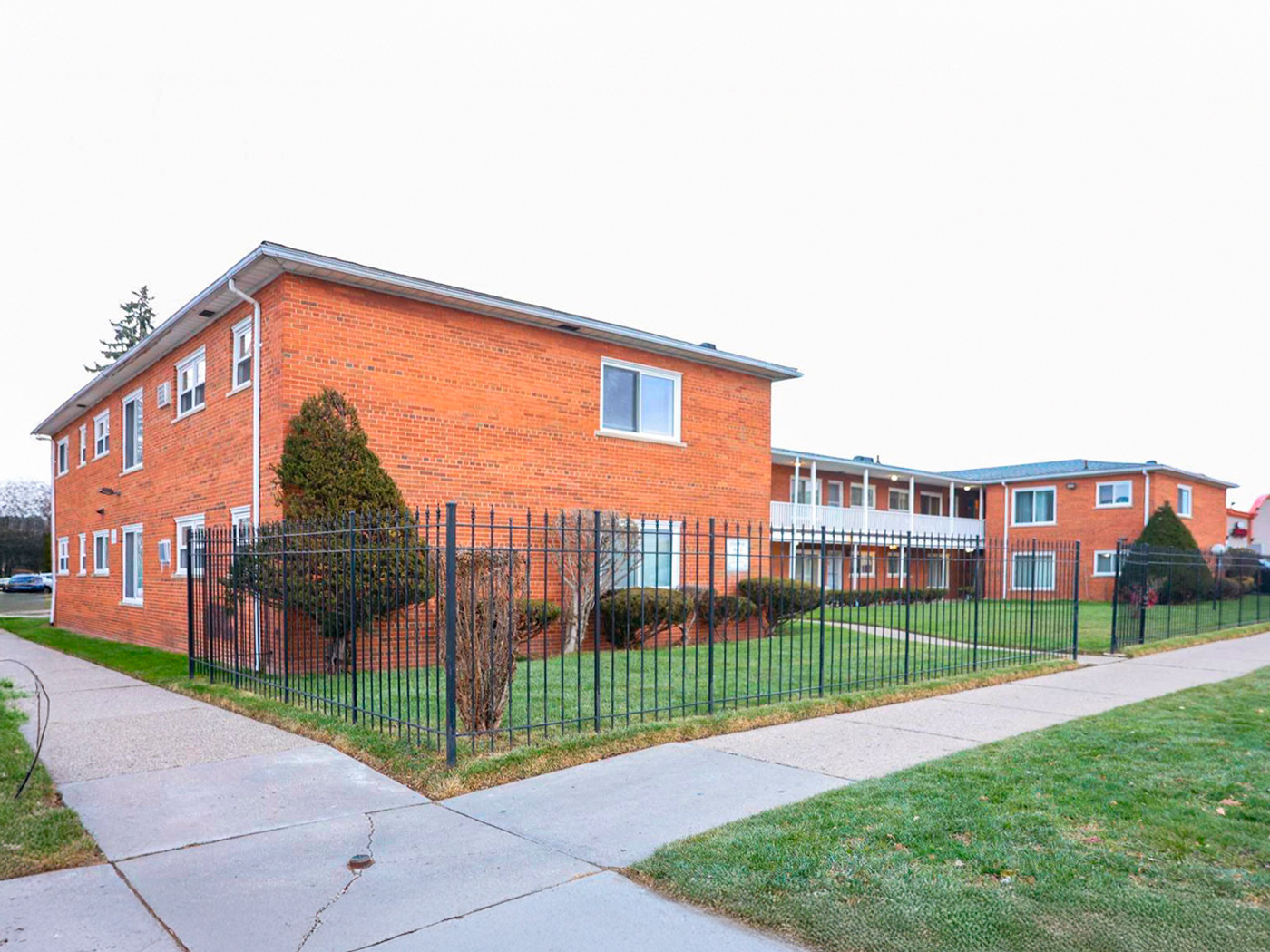 23750 W 7 Mile Rd, Detroit, MI 48219 — photo 1