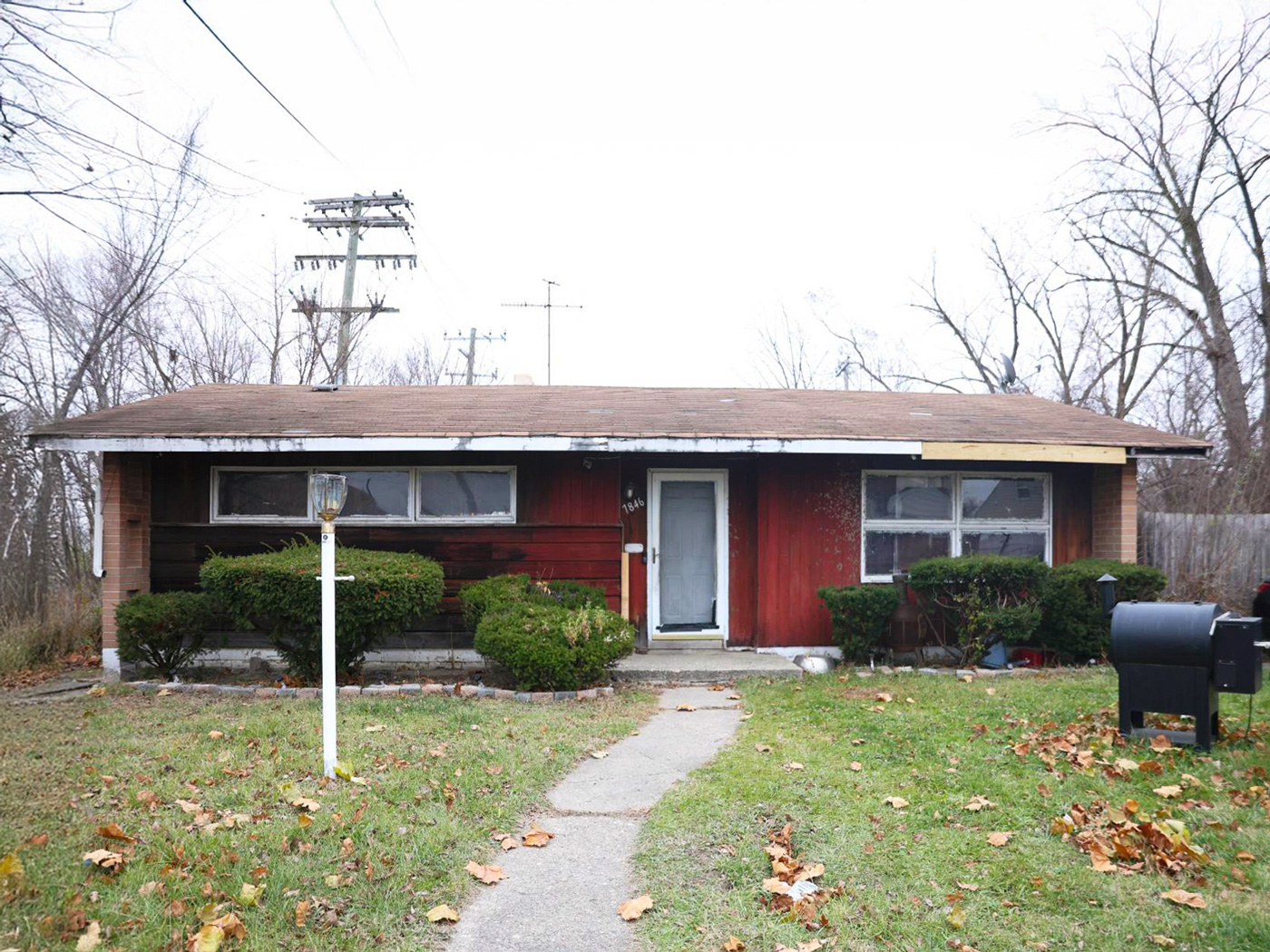 7846 Archdale St, Detroit, MI 48228 — photo 1