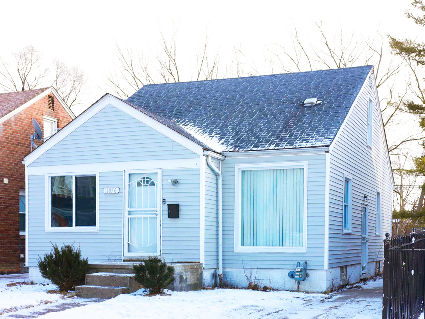 11076 St Patrick St, Detroit, MI 48205 — photo 1