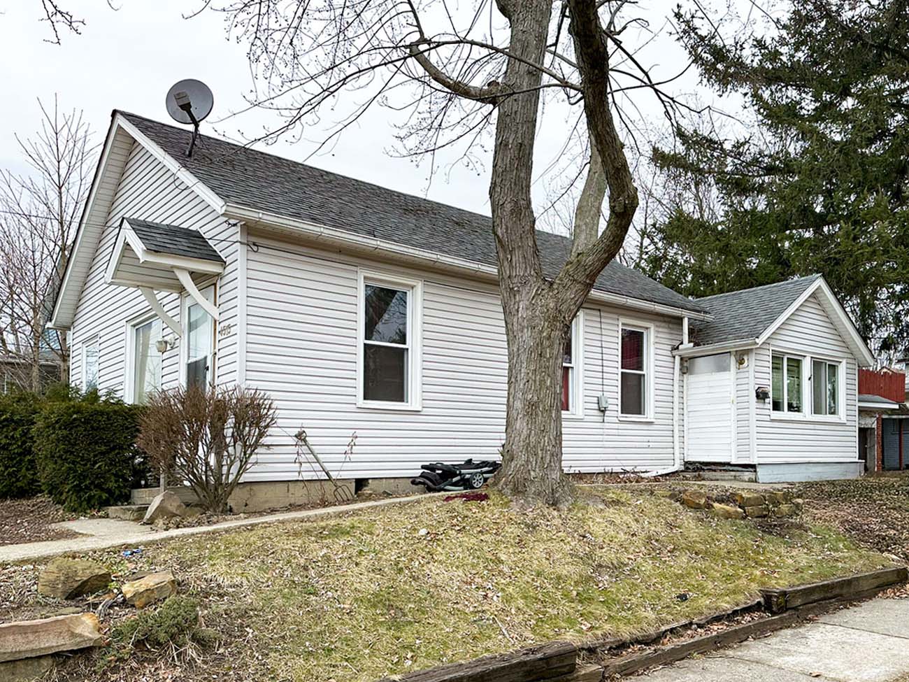 4575 E 86th St, Cleveland, OH 44105 — photo 1