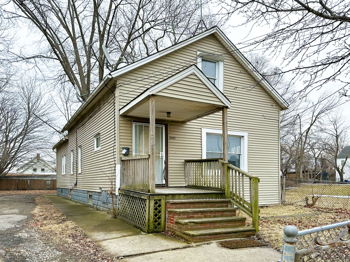 3161 E 65th St, Cleveland, OH 44127 — photo 1
