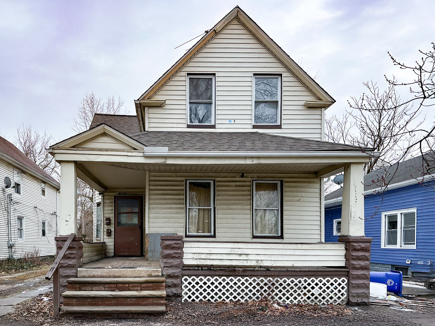 6208 Carpenter Ave, Cleveland, OH 44127 — photo 1