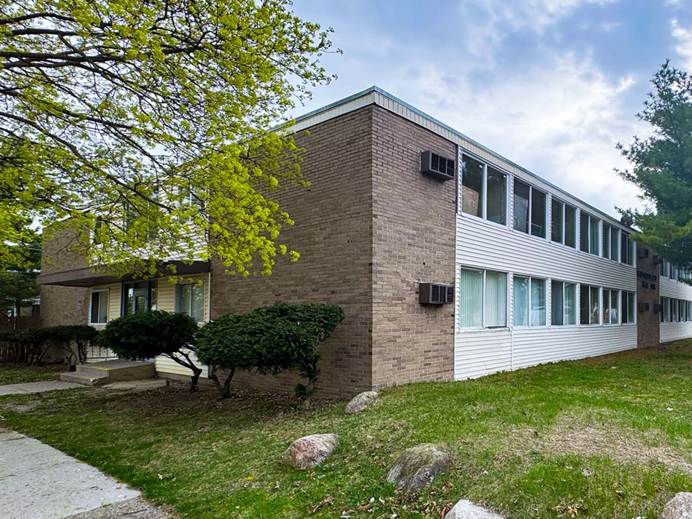 11222 E 7 Mile Rd, Detroit, MI 48234 — photo 1