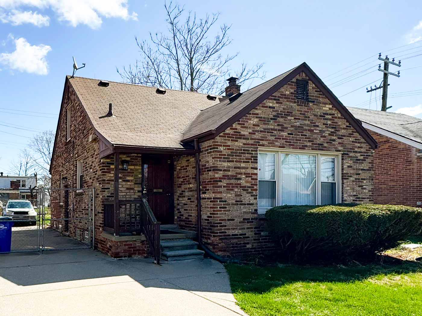 18410 Rosemont Ave, Detroit, MI 48219 — photo 1