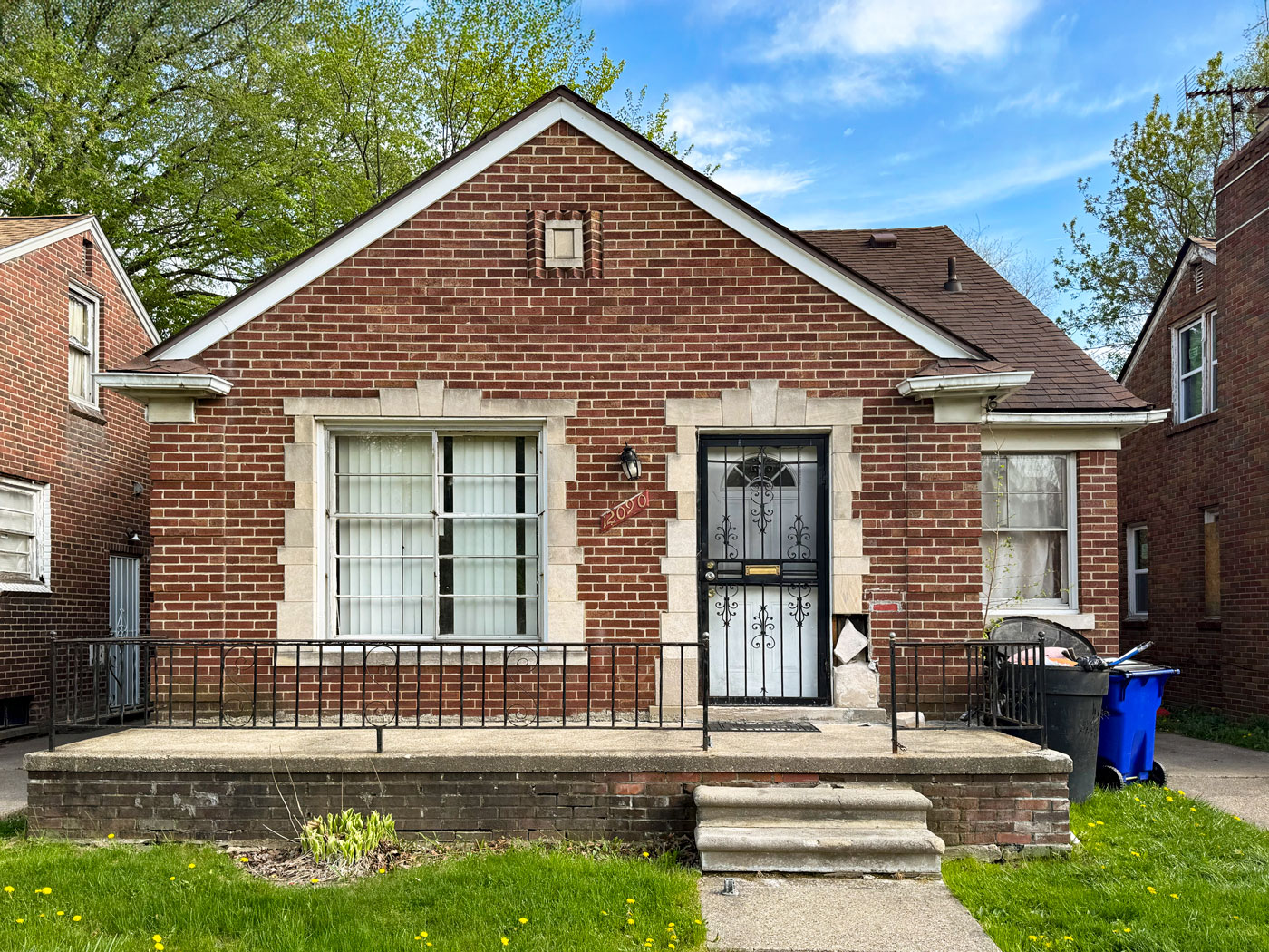 12090 Engleside St, Detroit, MI 48205 — photo 1